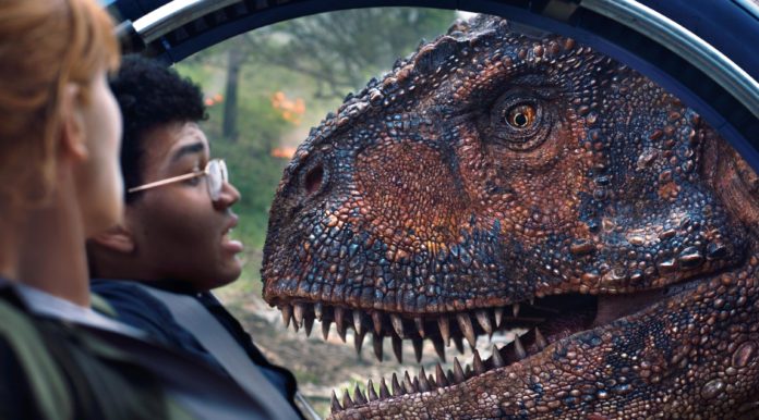 Jurassic World: Fallen Kingdom
Left to right: Bryce Dallas Howard (as Claire), Justice Smith (as Franklin) and the Carnotaurus